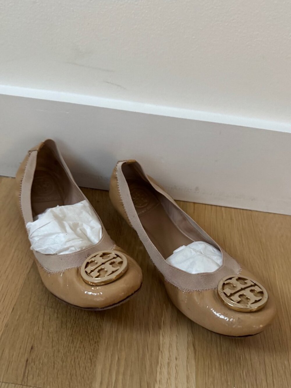 Tory Burch Caroline Camellia Pink Patent Ballet Flats, Gold Logo w/ original box